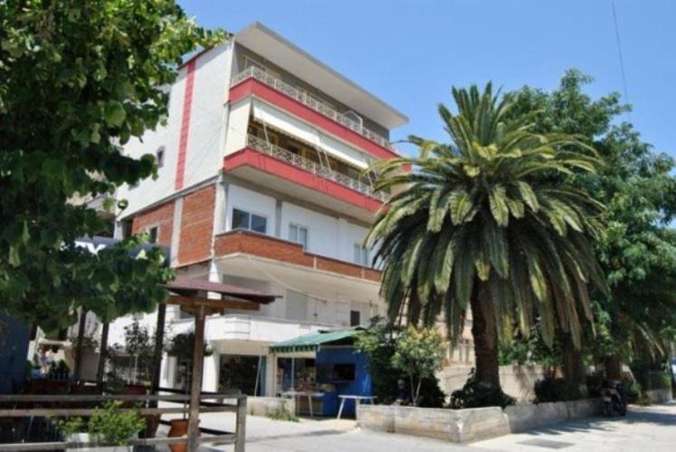 Apartment In Saranda Экстерьер фото