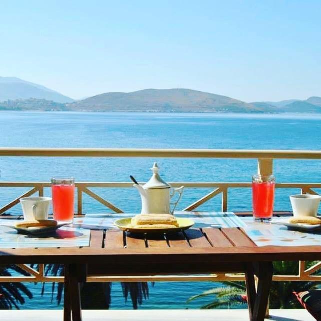 Apartment In Saranda Экстерьер фото