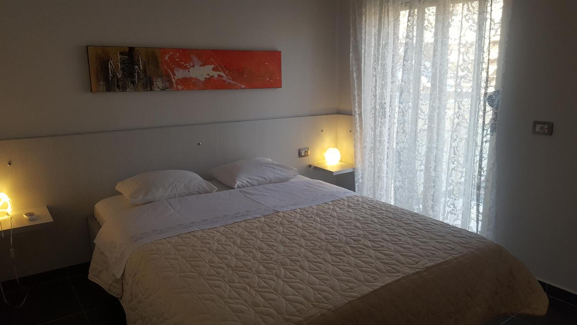 Apartment In Saranda Экстерьер фото